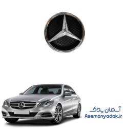 آرم جلو پنجره بنز e250